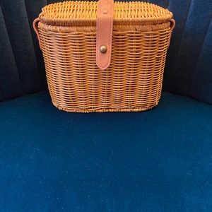 Basket cross body bag